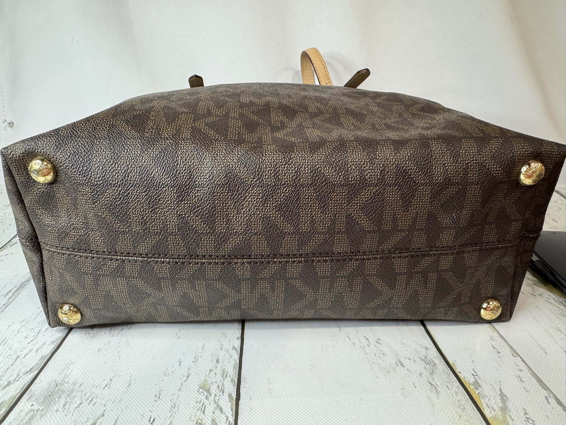 Michael Kors Mercer Shoulder Bag