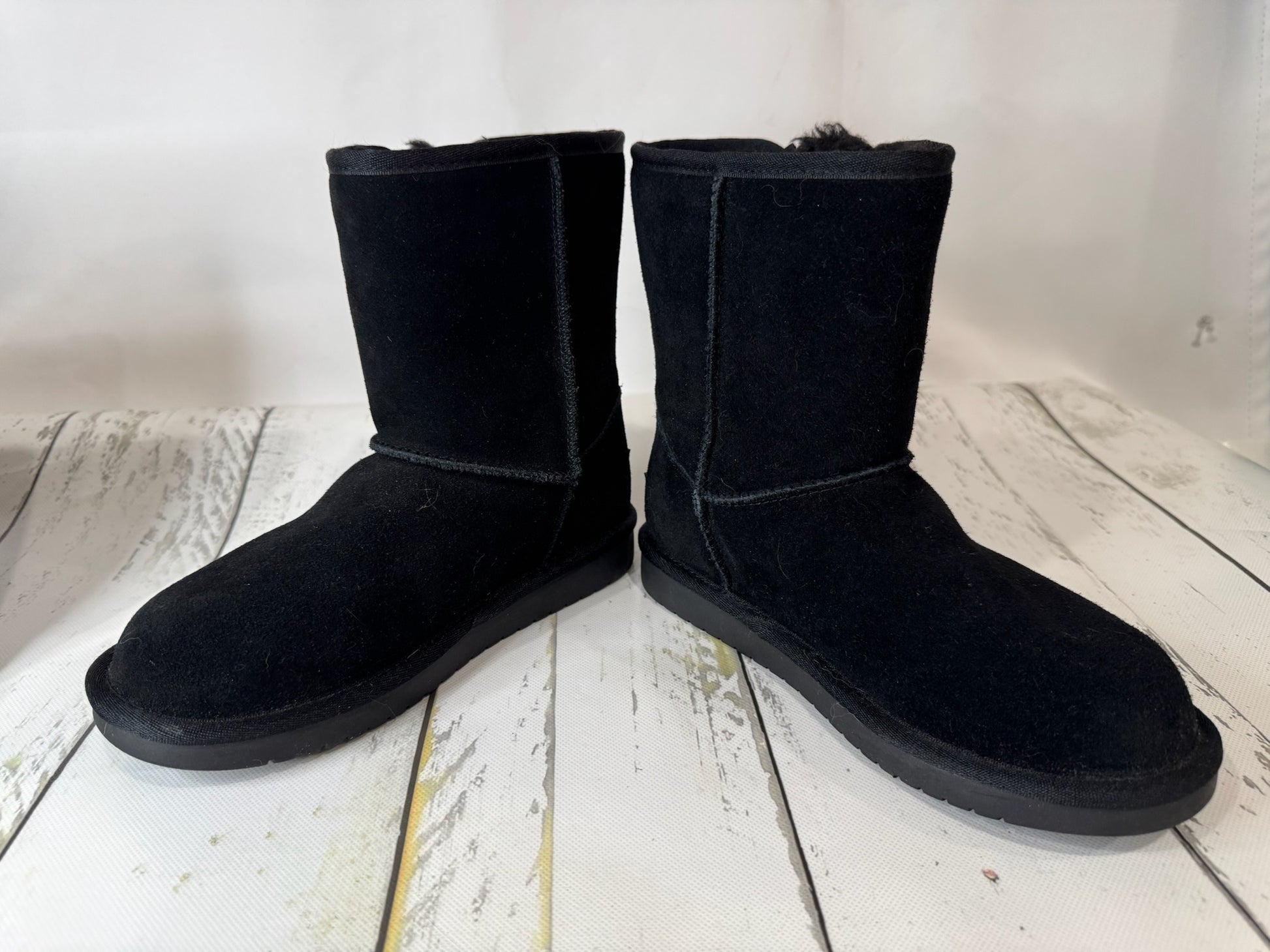 Koolaburra by Ugg Size 3Y