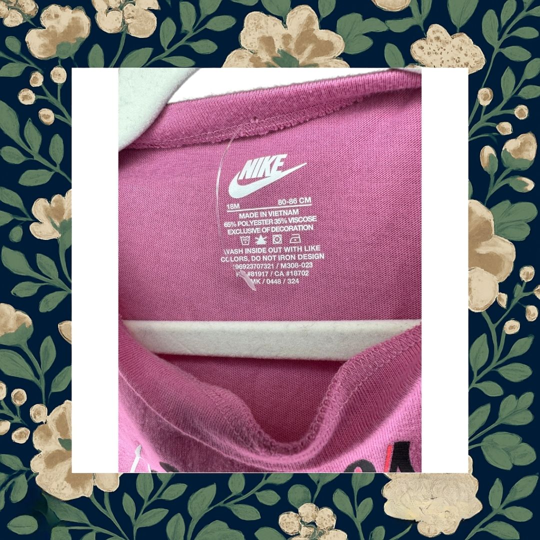Nike Swoosh T-18m