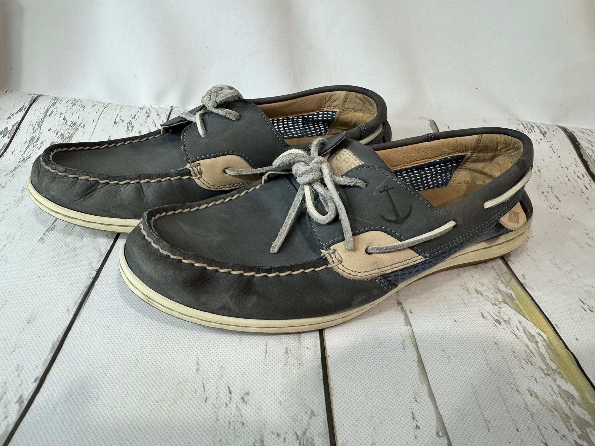 Sperry- Navy Mesh Side Boat Shoe Size 8.5