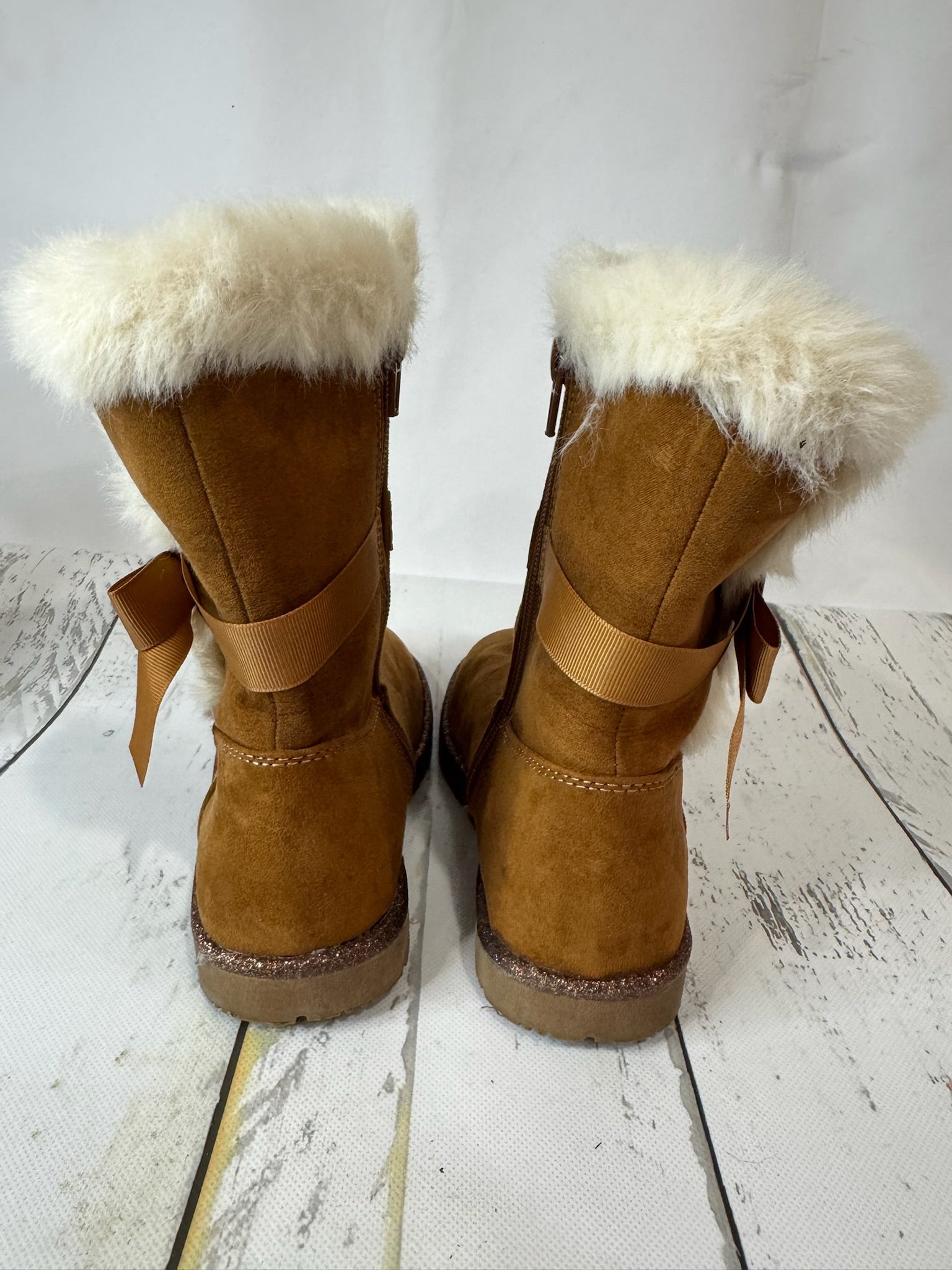 Magellan Outdoors Boots Size 2Y