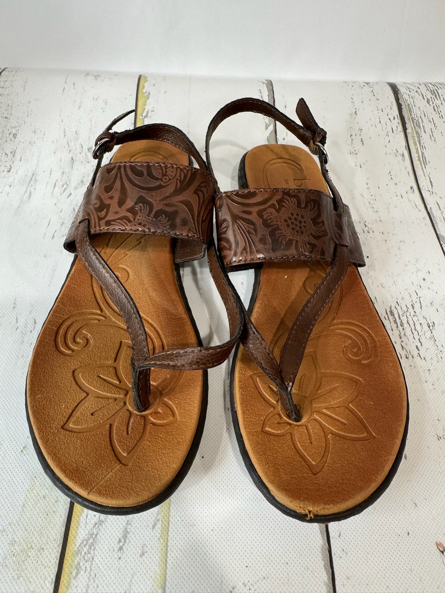 BOC Born Concept Leather Tooled Sandal Size 9
