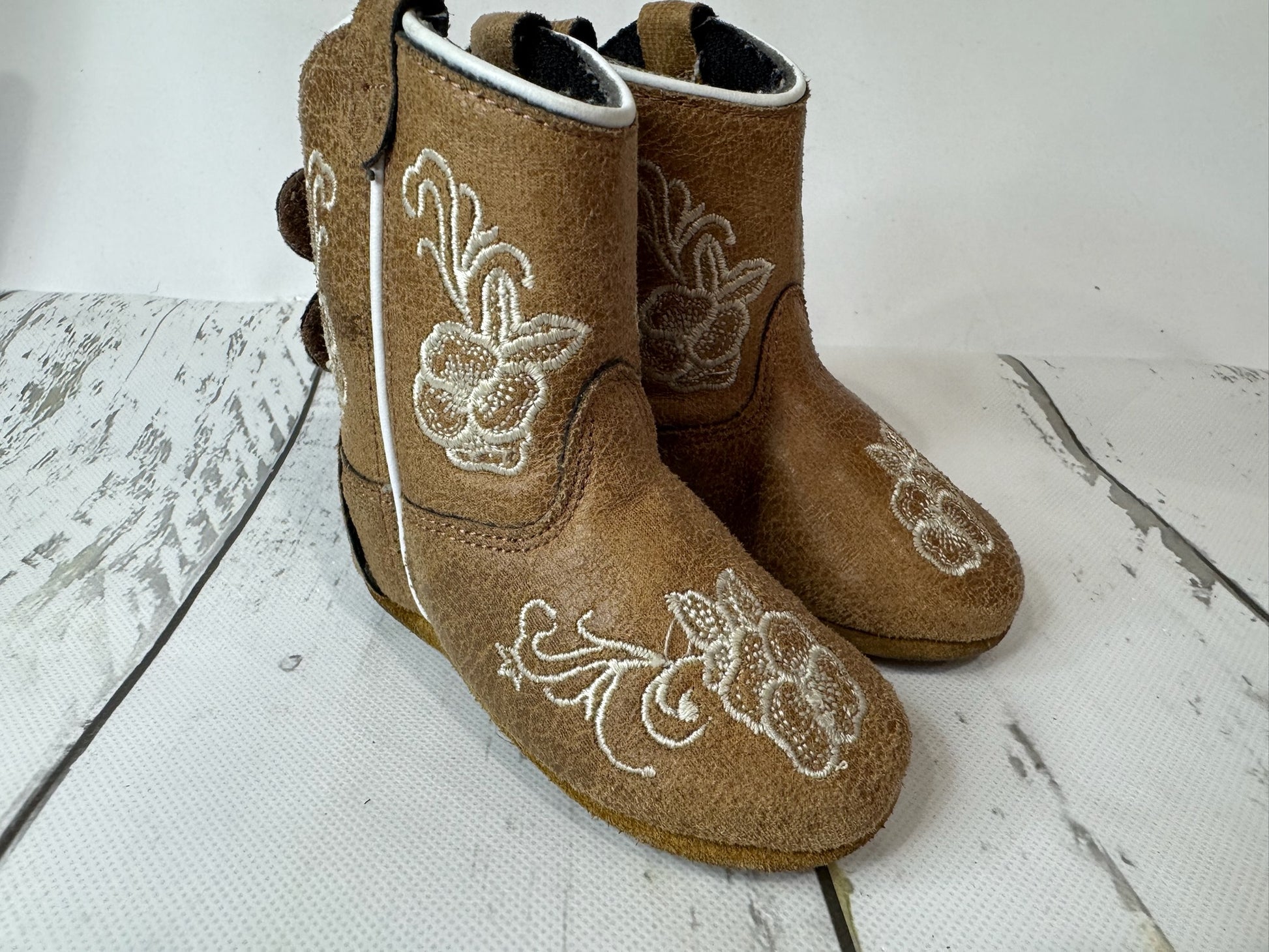 Boot Barn Cowboy Boots Size 3C