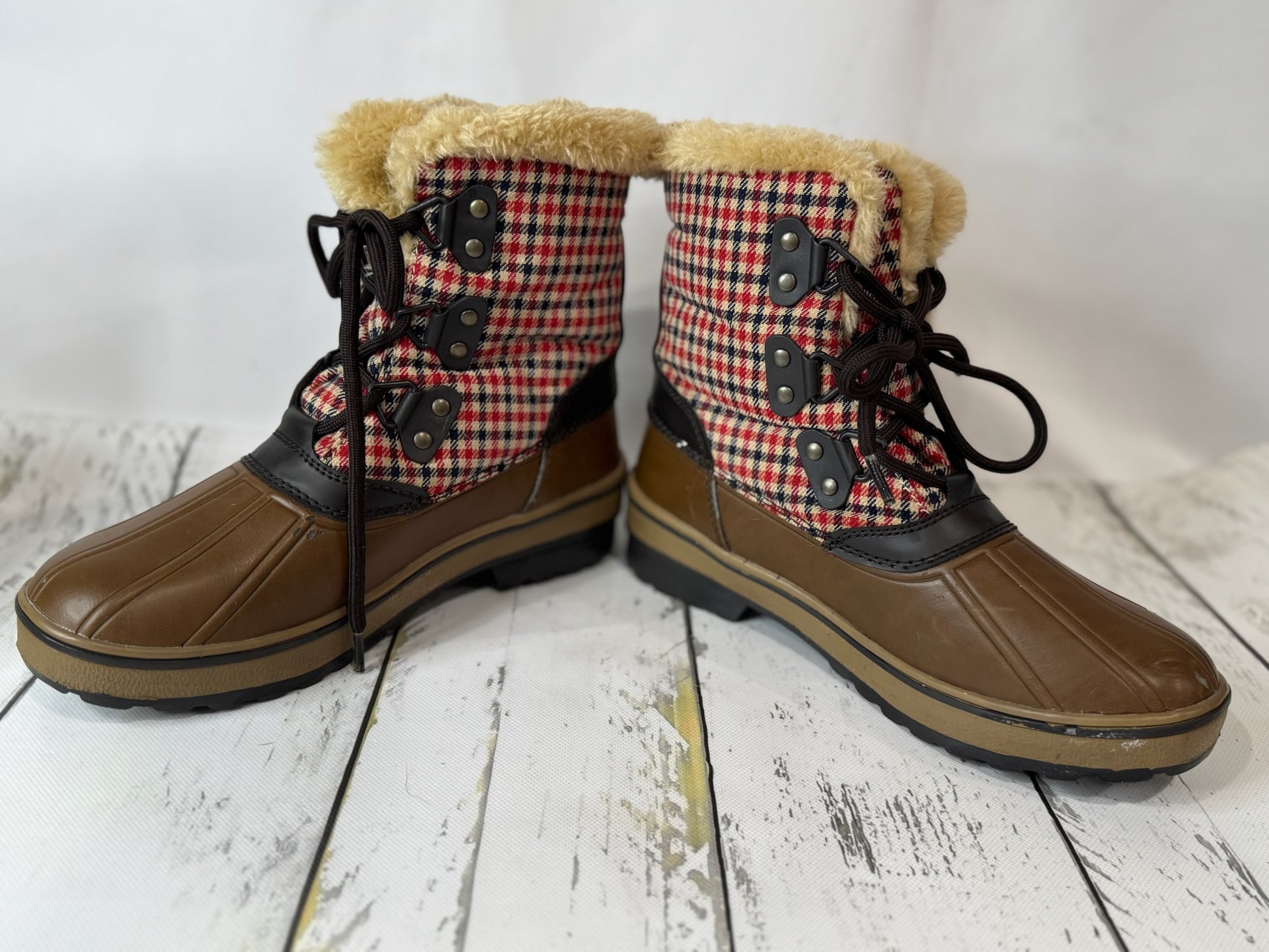 Bass winter boots- Size 8