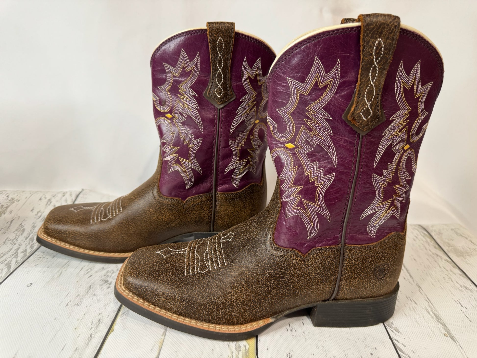 Ariat Girls Size 4.5