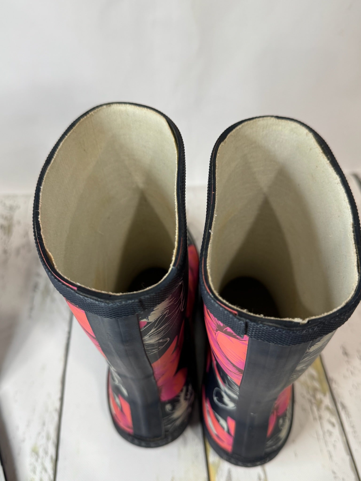 Serra Floral Rainboot Size 7