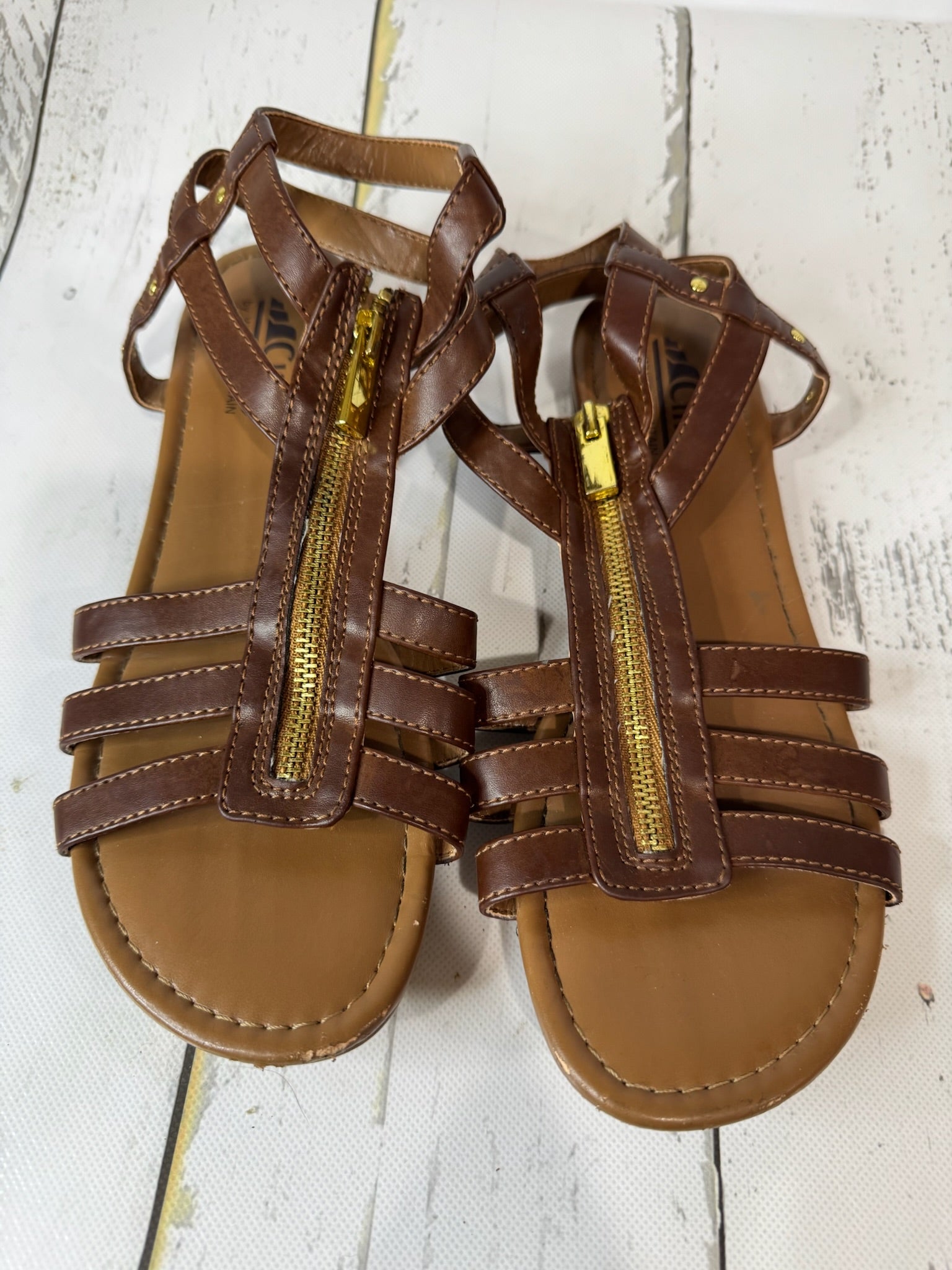 Cliffs by White Mountain size 8.5