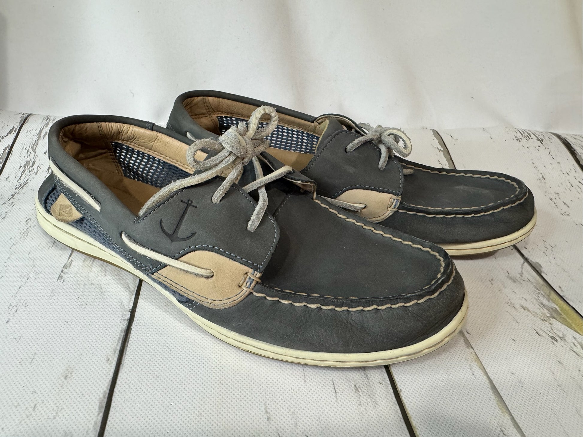 Sperry- Navy Mesh Side Boat Shoe Size 8.5