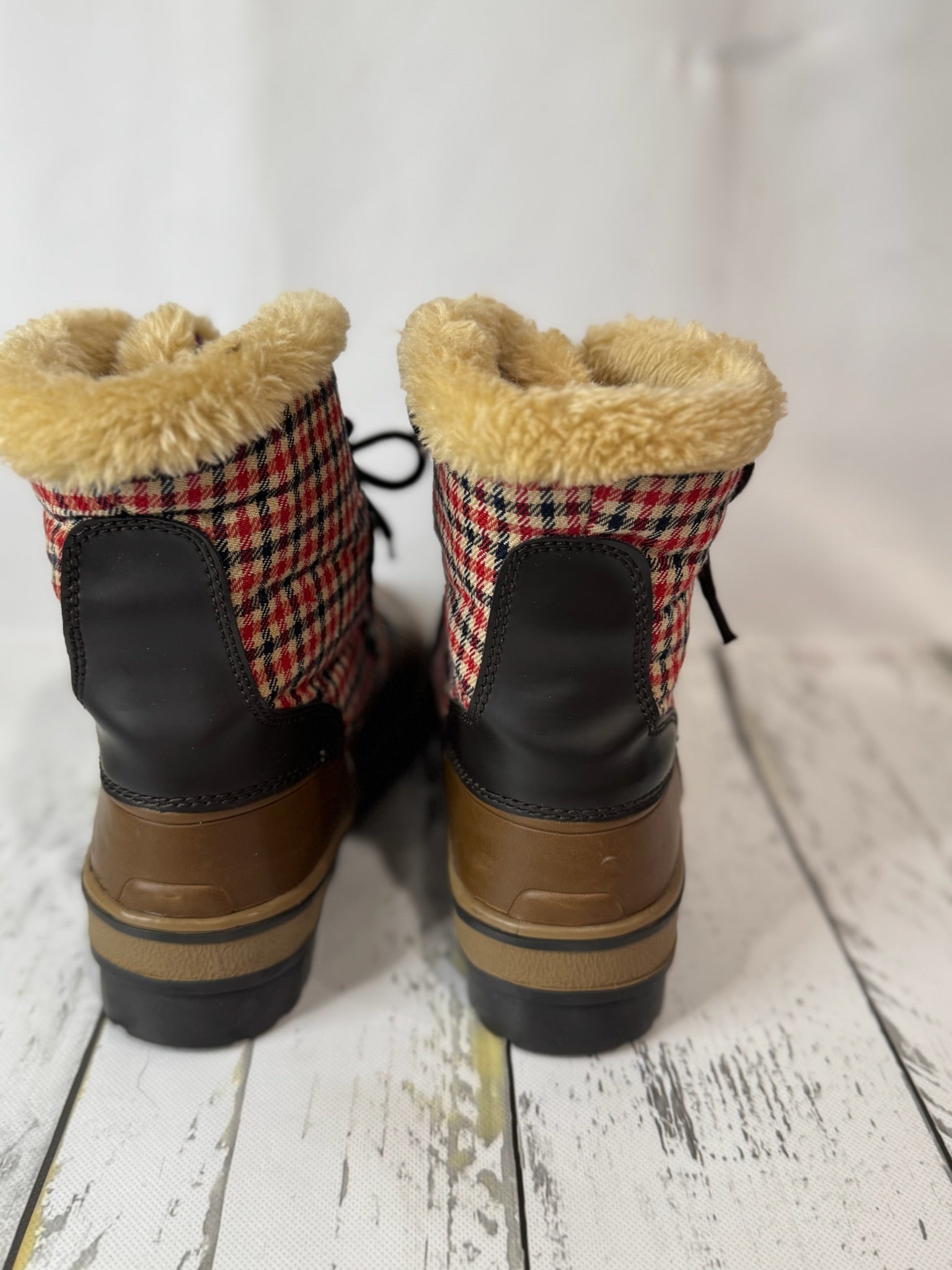 Bass winter boots- Size 8