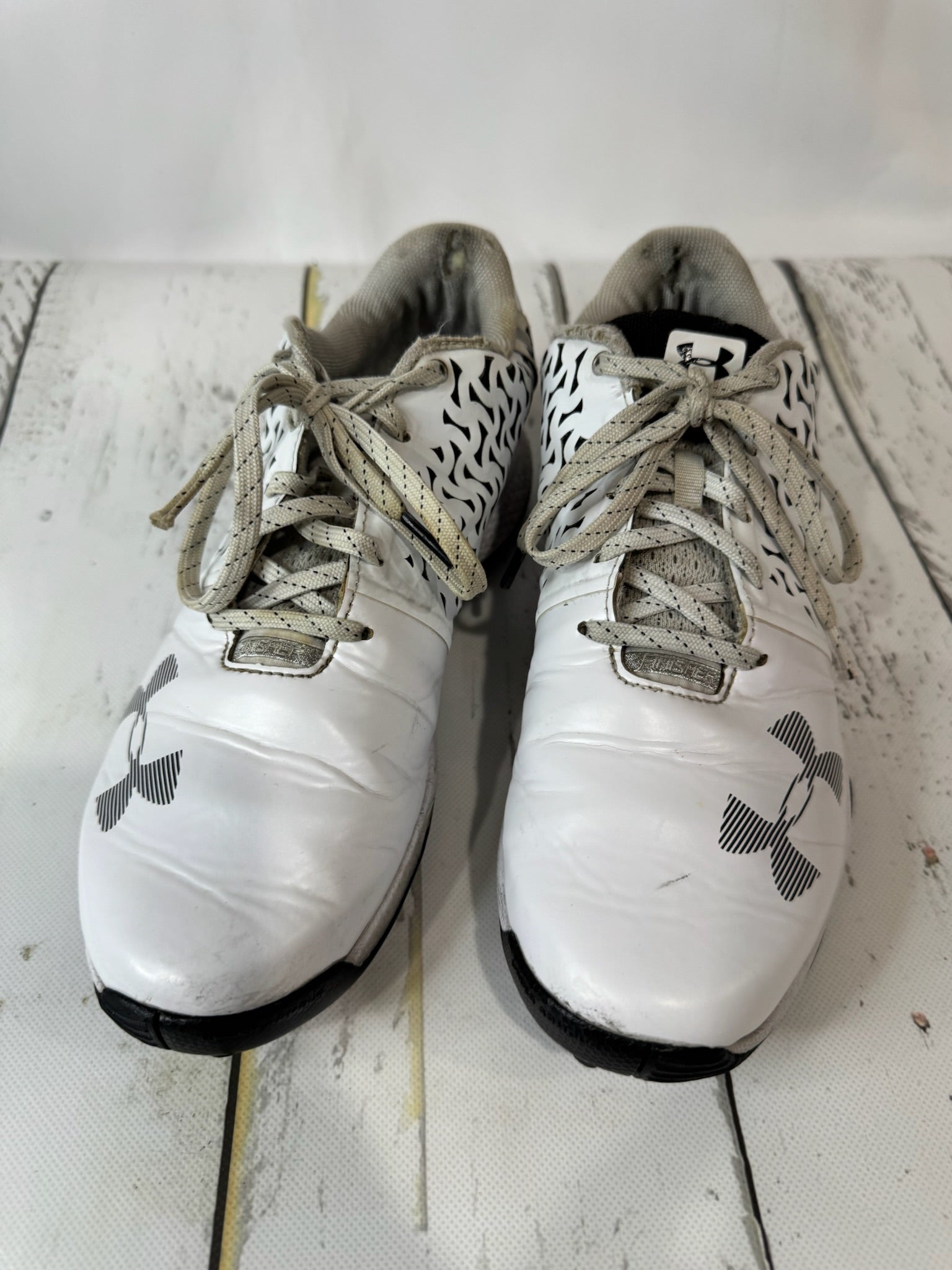 Under Armour Turf Shoes Size 9