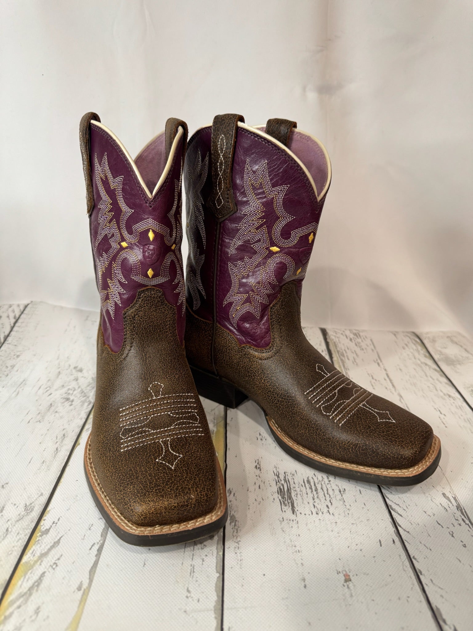 Ariat Girls Size 4.5