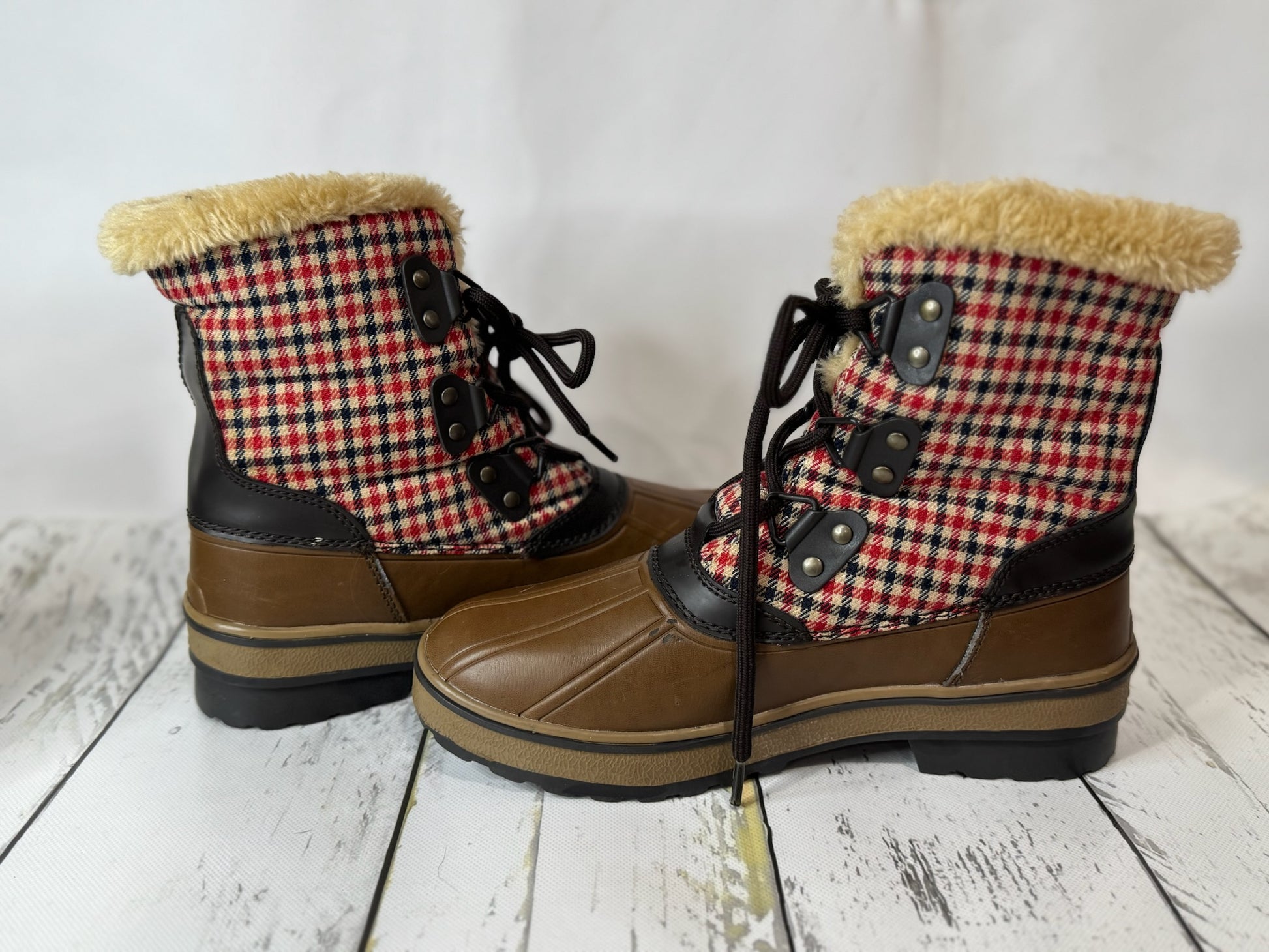 Bass winter boots- Size 8