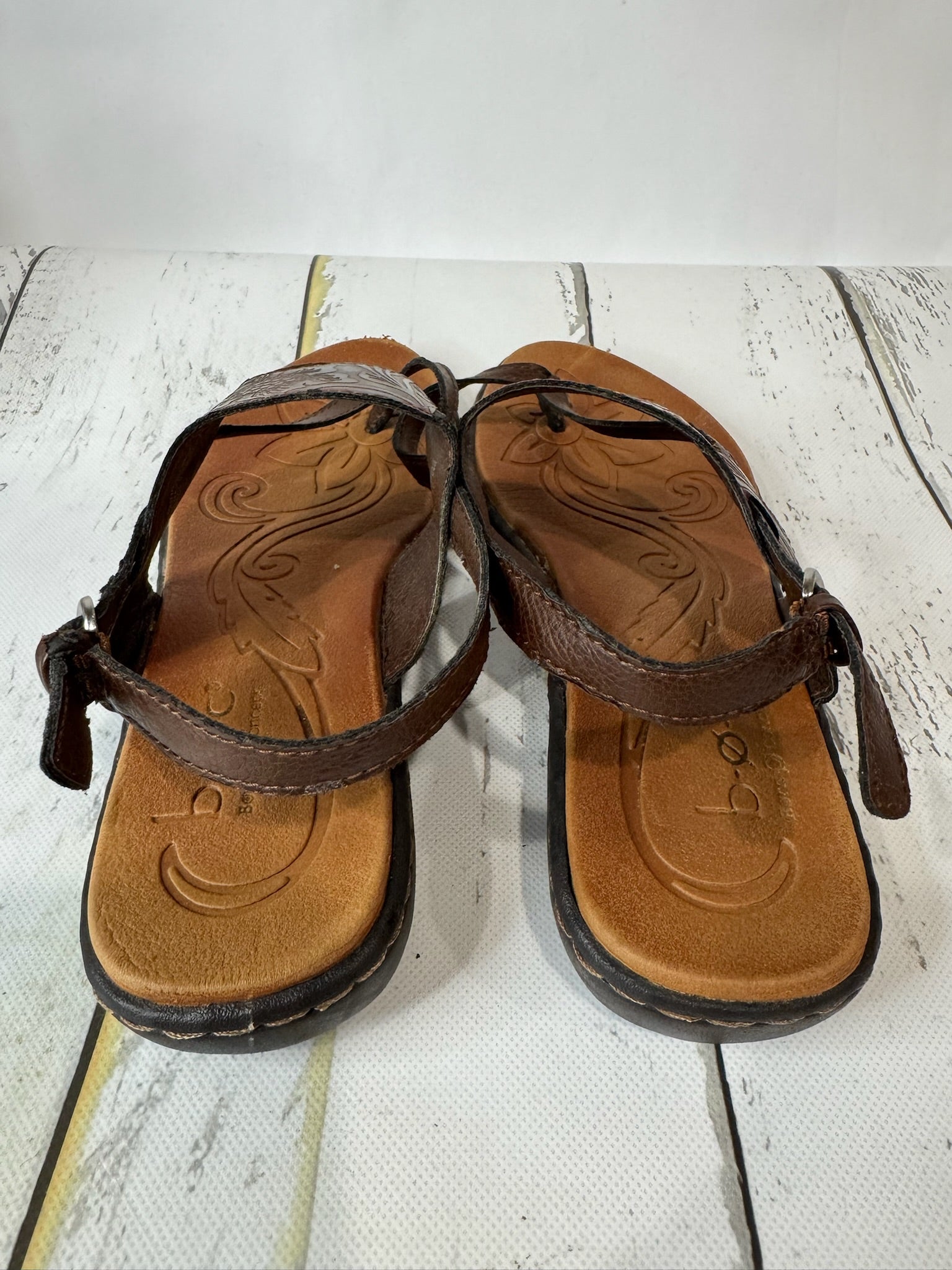 BOC Born Concept Leather Tooled Sandal Size 9