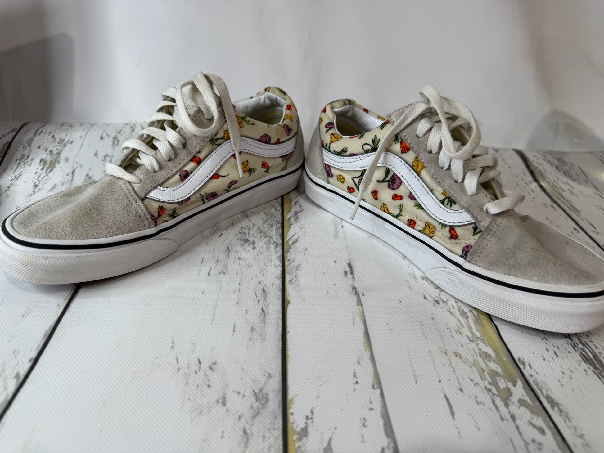 Vans Old Skool Beige & Cream Poppy Floral size 4.5M/6W