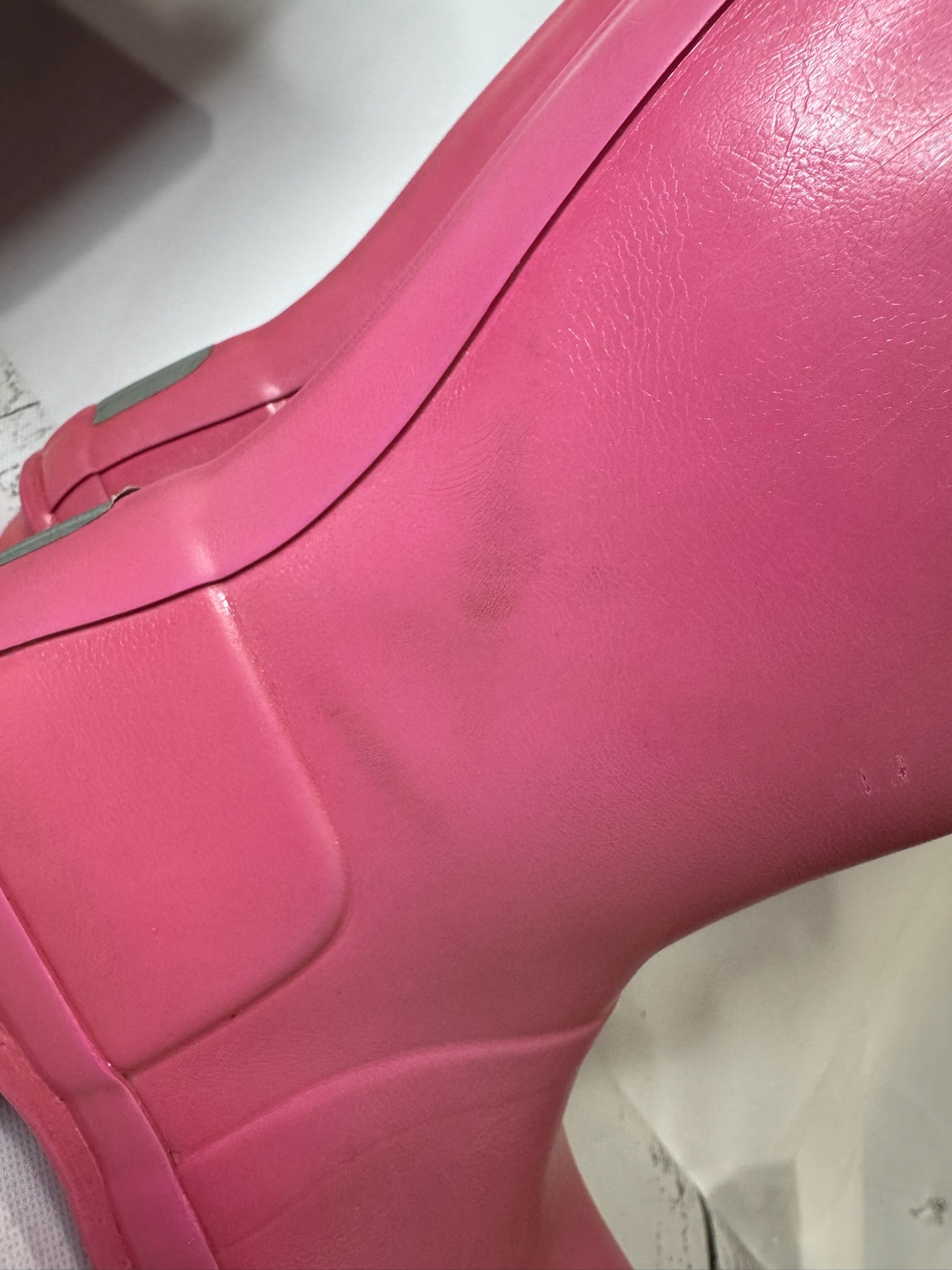 Hunter Bubblegum Pink Size 6Y/6W