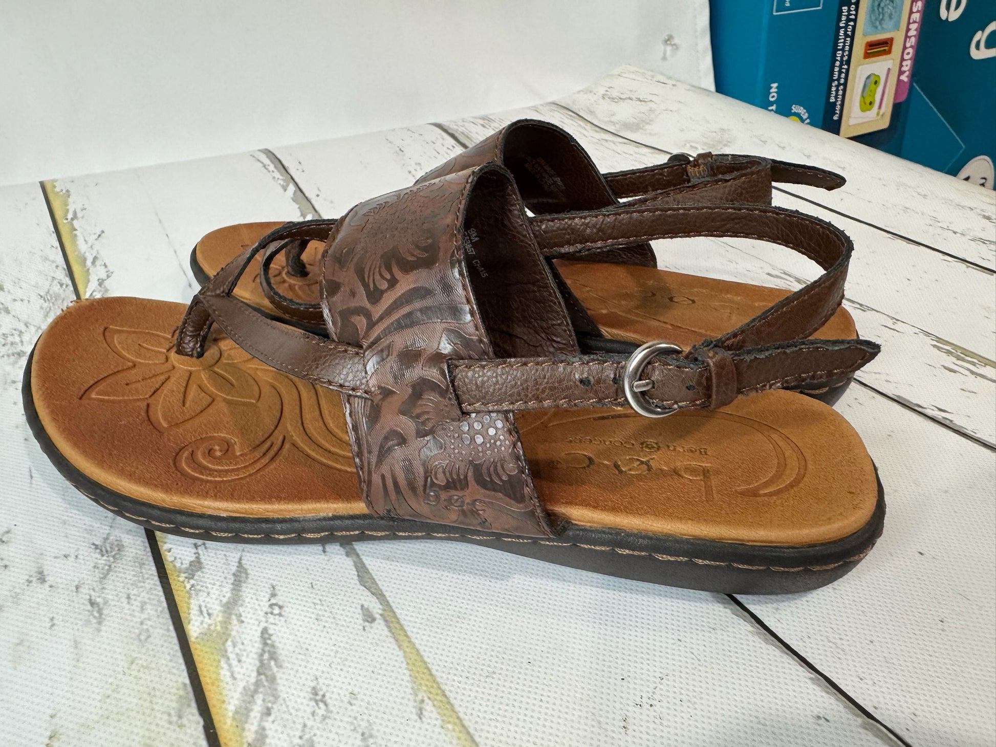 BOC Born Concept Leather Tooled Sandal Size 9